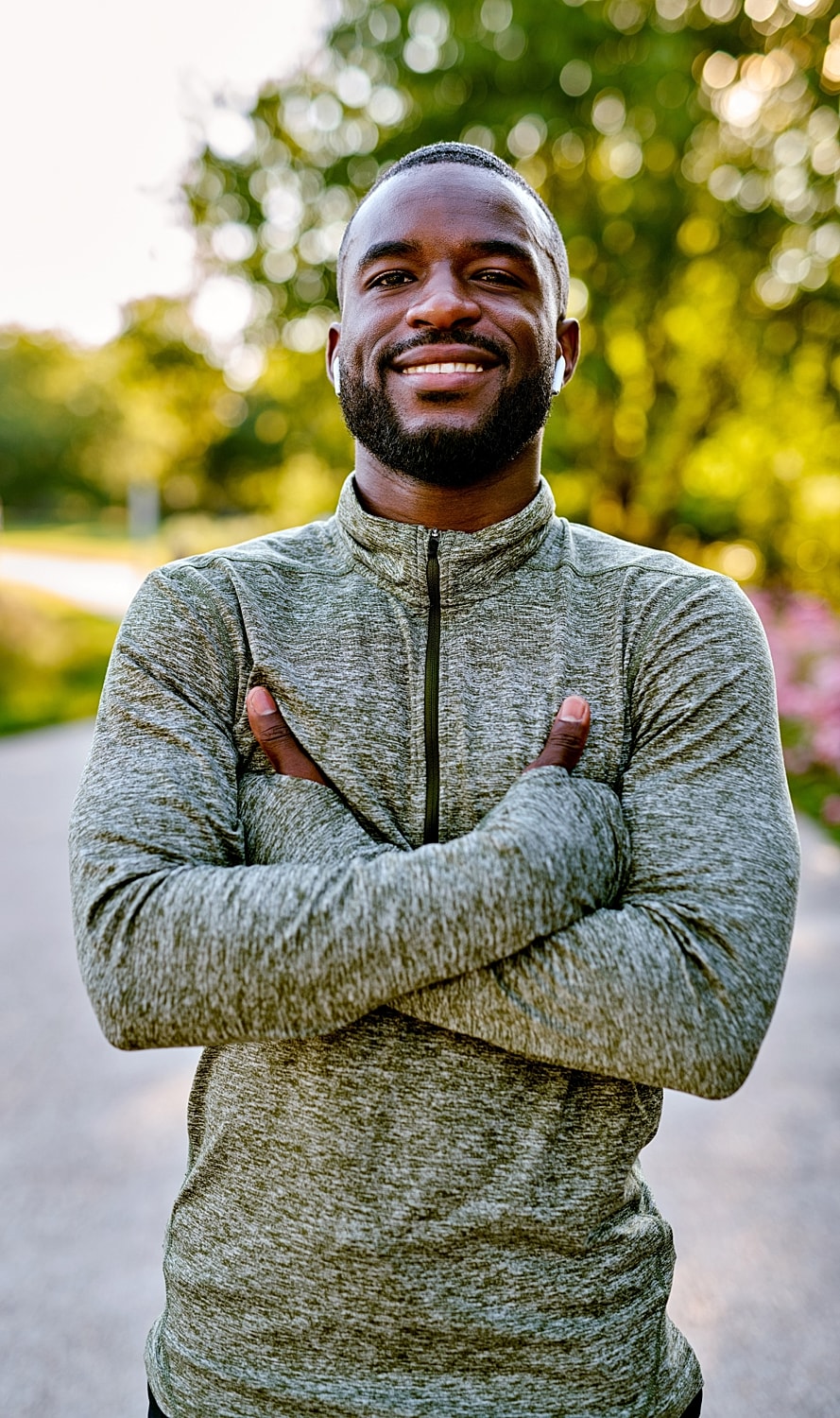 Charlottesville Hair Restoration PRF model with brown eyes